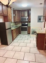 5322 S Zarzamora St in San Antonio, TX - Building Photo - Building Photo