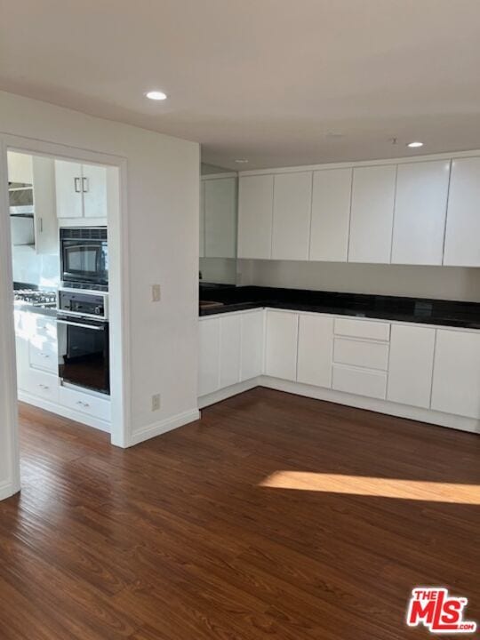 property at 120 Crescent Dr