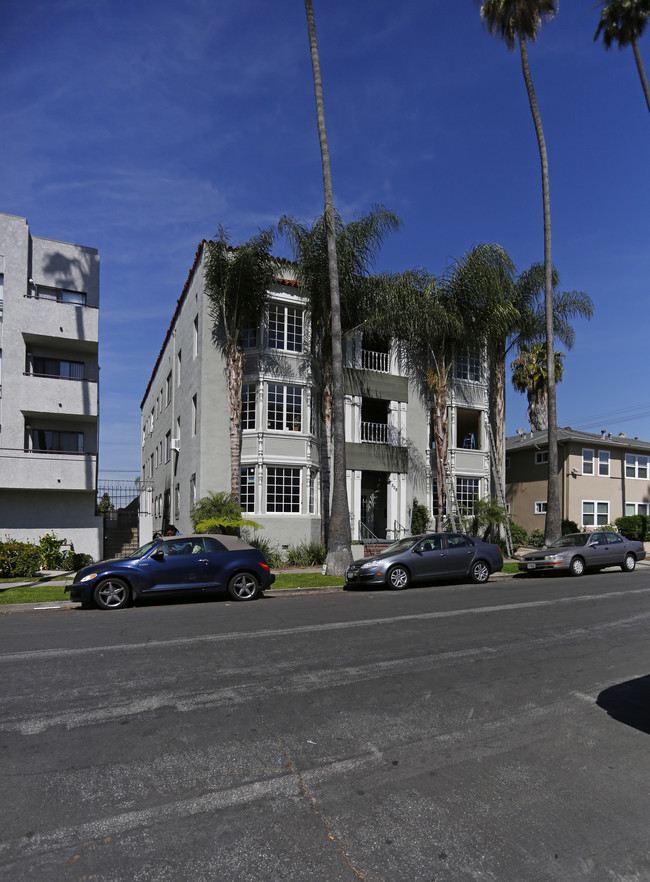 Gramercy Apartments in Los Angeles, CA - Building Photo - Building Photo