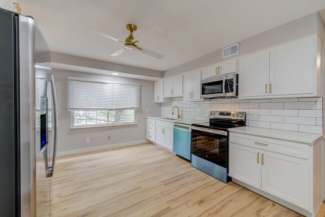 property at 2387 Ridgecrest Dr