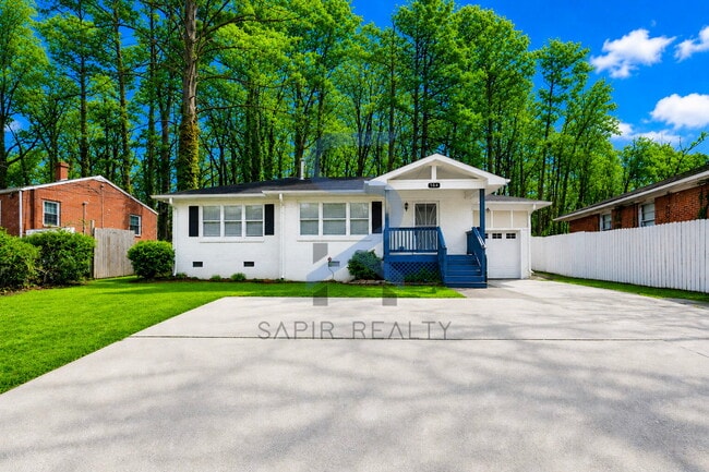 property at 164 Fairburn Rd SW