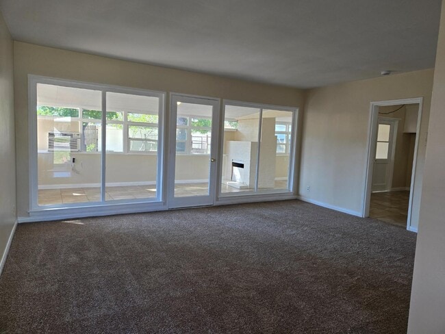 3720 Yosemite Way in Riverside, CA - Building Photo - Building Photo