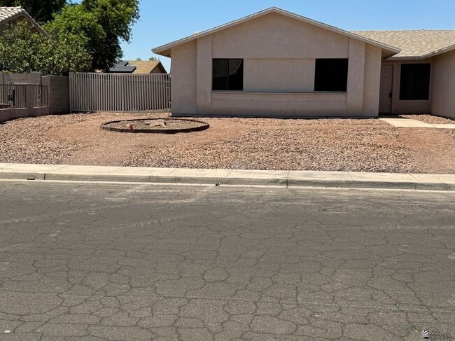 property at 1276 S Pagent Ave