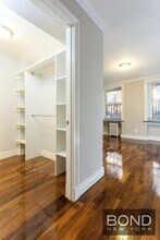 350 W 21st St in New York, NY - Building Photo - Building Photo
