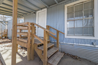 10 Frank Cir in Denison, TX - Building Photo - Building Photo