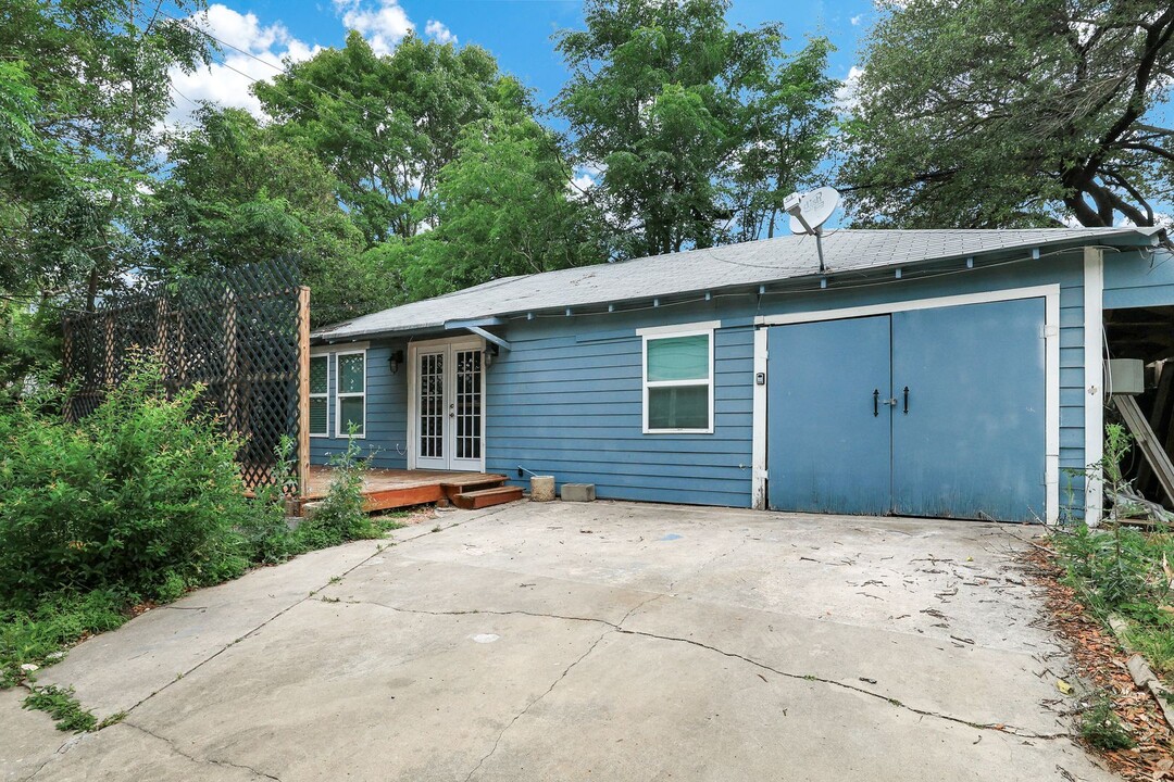 527 Fulton Ave in San Antonio, TX - Foto de edificio