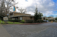 Northridge Terrace in Fair Oaks, CA - Foto de edificio - Building Photo