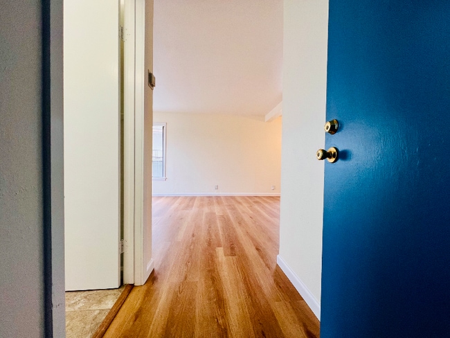3218 Hyde St in Oakland, CA - Building Photo - Building Photo