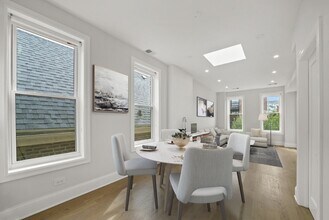 1241 N Bosworth Ave in Chicago, IL - Building Photo - Building Photo