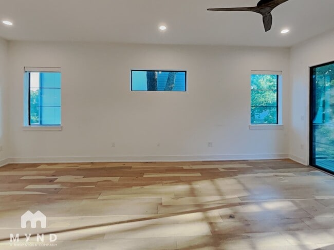 3700 Clawson Rd in Austin, TX - Building Photo - Building Photo