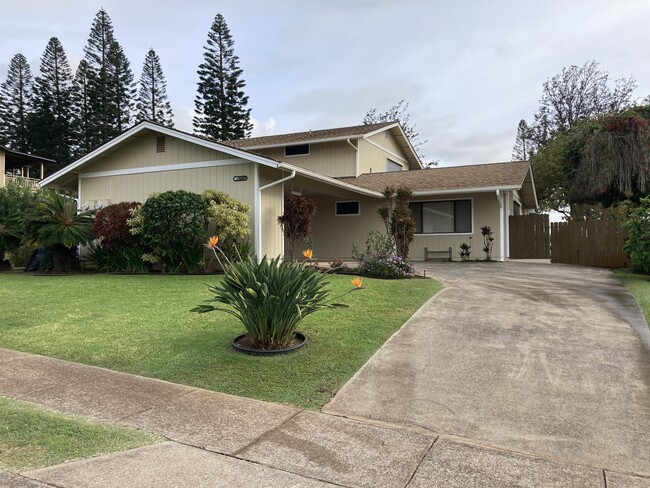 property at 2814 Kalialani Cir