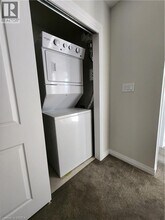 118 Seabrook Dr in Kitchener, ON - Building Photo - Building Photo