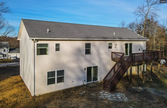 2128 Wild Laurel Dr in Long Pond, PA - Building Photo - Building Photo