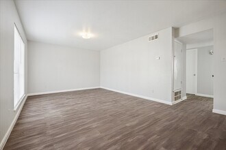 1716 Crownover Rd in Houston, TX - Building Photo - Building Photo