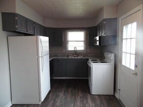 2801 Easthills Dr in Lexington, KY - Building Photo - Building Photo