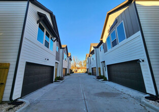 615 Northew St in Houston, TX - Building Photo - Building Photo