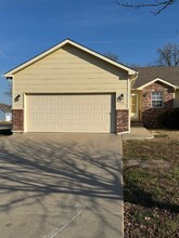 9941 E Kinkaid Cir in Wichita, KS - Building Photo - Building Photo