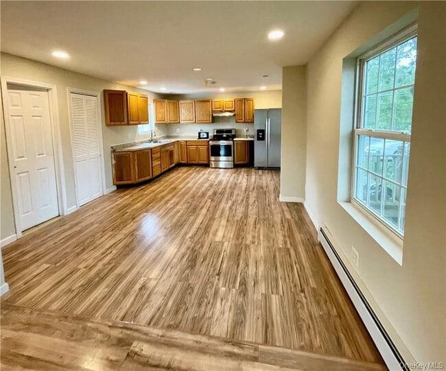 1291 Burlingham Rd in Pine Bush, NY - Building Photo - Building Photo