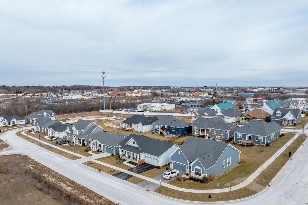 Munhall Glen of Saint Charles in St. Charles, IL - Building Photo