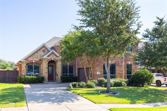 property at 513 Royal Glade Dr