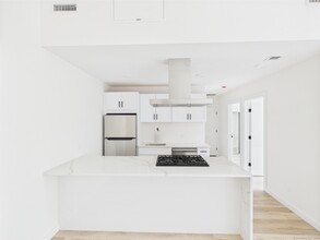 165 Richards St in West Haven, CT - Foto de edificio - Building Photo