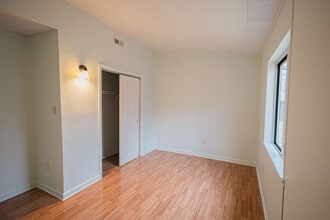 1462 Pocono Ln in Bartonsville, PA - Building Photo - Building Photo