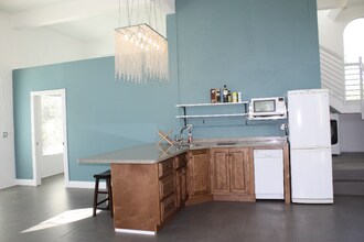 5862 Homeland Rd in Lake Worth, FL - Foto de edificio - Building Photo