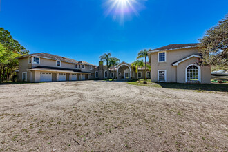 2410 Slough Rd in Sarasota, FL - Building Photo - Building Photo