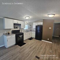 2737 W Washington Center Rd in Fort Wayne, IN - Building Photo