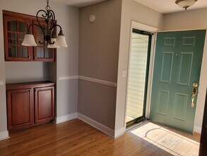 109 Golf Club Ln in Lenoir City, TN - Building Photo - Building Photo