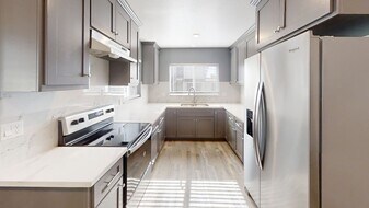 1501 N Carruth Ave in Fresno, CA - Building Photo