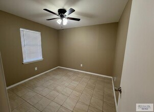 513 E Monroe Ave, Unit 1-127 in Harlingen, TX - Building Photo - Building Photo