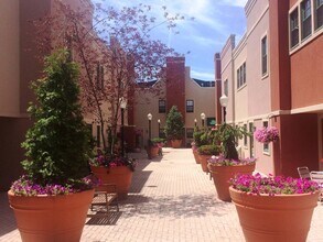 133 Walton St in Syracuse, NY - Building Photo - Building Photo