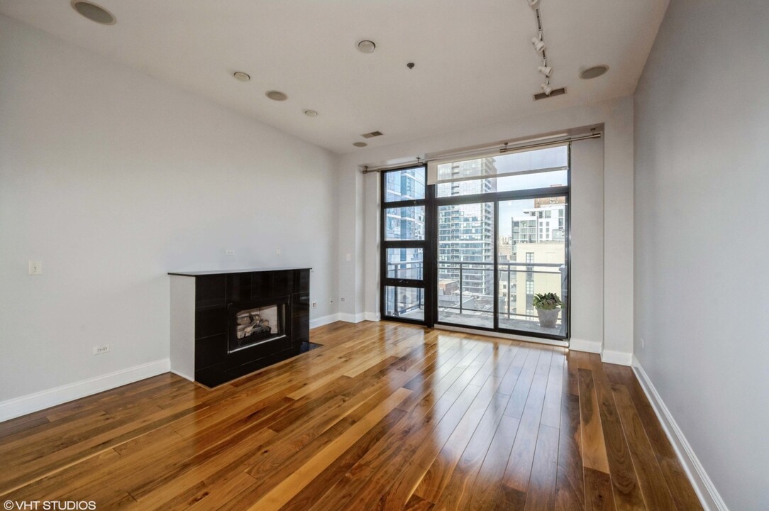 1111 S Wabash Ave, Unit 23D in Chicago, IL - Building Photo