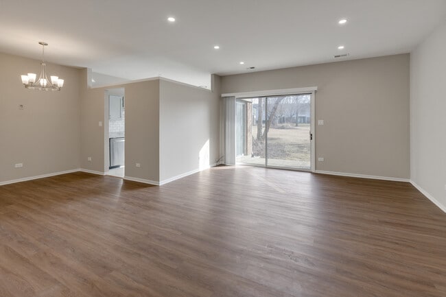 1505 Mercury Dr in Schaumburg, IL - Building Photo - Building Photo