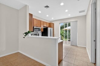 7458 Sarentino Ln in Boynton Beach, FL - Building Photo - Building Photo