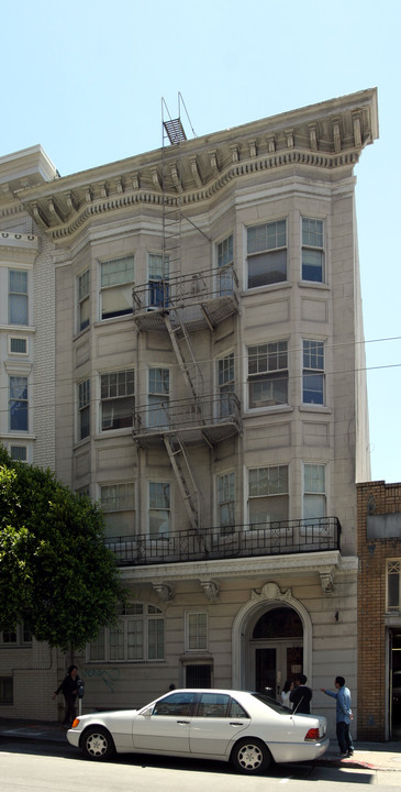 861 Post in San Francisco, CA - Building Photo