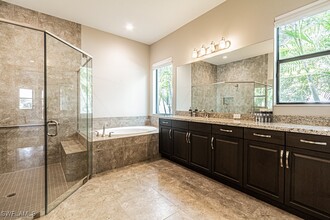 9267 Glenforest Dr in Naples, FL - Building Photo - Building Photo