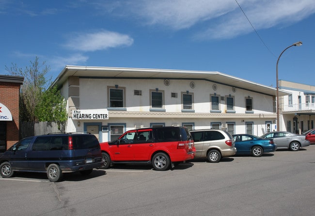 Cousin's Complex in Princeton, MN - Foto de edificio - Building Photo