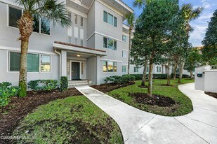 210 11th St N in Jacksonville Beach, FL - Building Photo