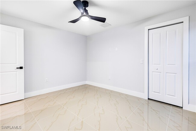 property at 450 Mercedes Ct
