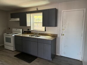 Cornerstone Apartments in Sevierville, TN - Building Photo - Building Photo