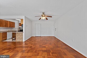 4420 Briarwood Ct N in Annandale, VA - Building Photo - Building Photo
