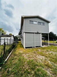 414 Clinton Park St photo'