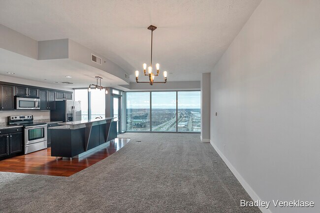 335 Bridge St NW, Unit 2605 in Grand Rapids, MI - Building Photo - Building Photo