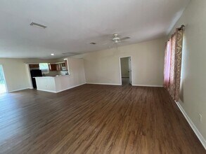 2585 Yuma Ave in North Port, FL - Building Photo - Building Photo