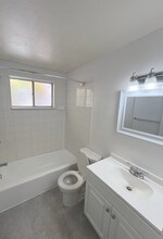 3300 S Clarkson St in Englewood, CO - Building Photo - Building Photo