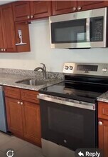 134 Washington St, Unit Apt 1A in Weymouth, MA - Foto de edificio - Building Photo