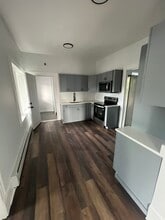 195 Maple St in New Britain, CT - Building Photo - Building Photo