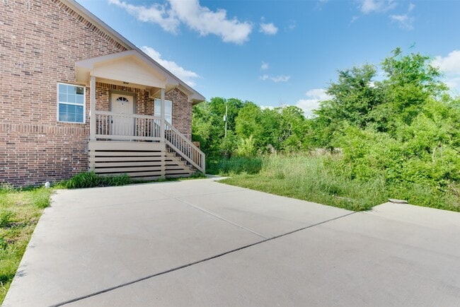 property at 5405 Groveton St